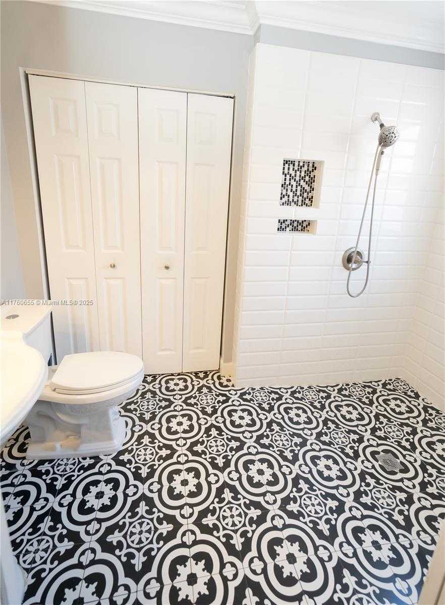 Small Image of 13089 SOUTH WEST 49TH CT, Miramar Number 12