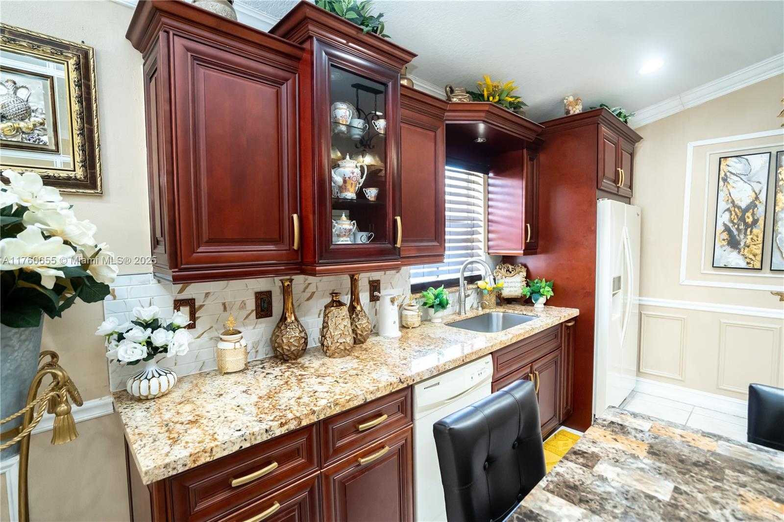 Small Image of 13089 SOUTH WEST 49TH CT, Miramar Number 26