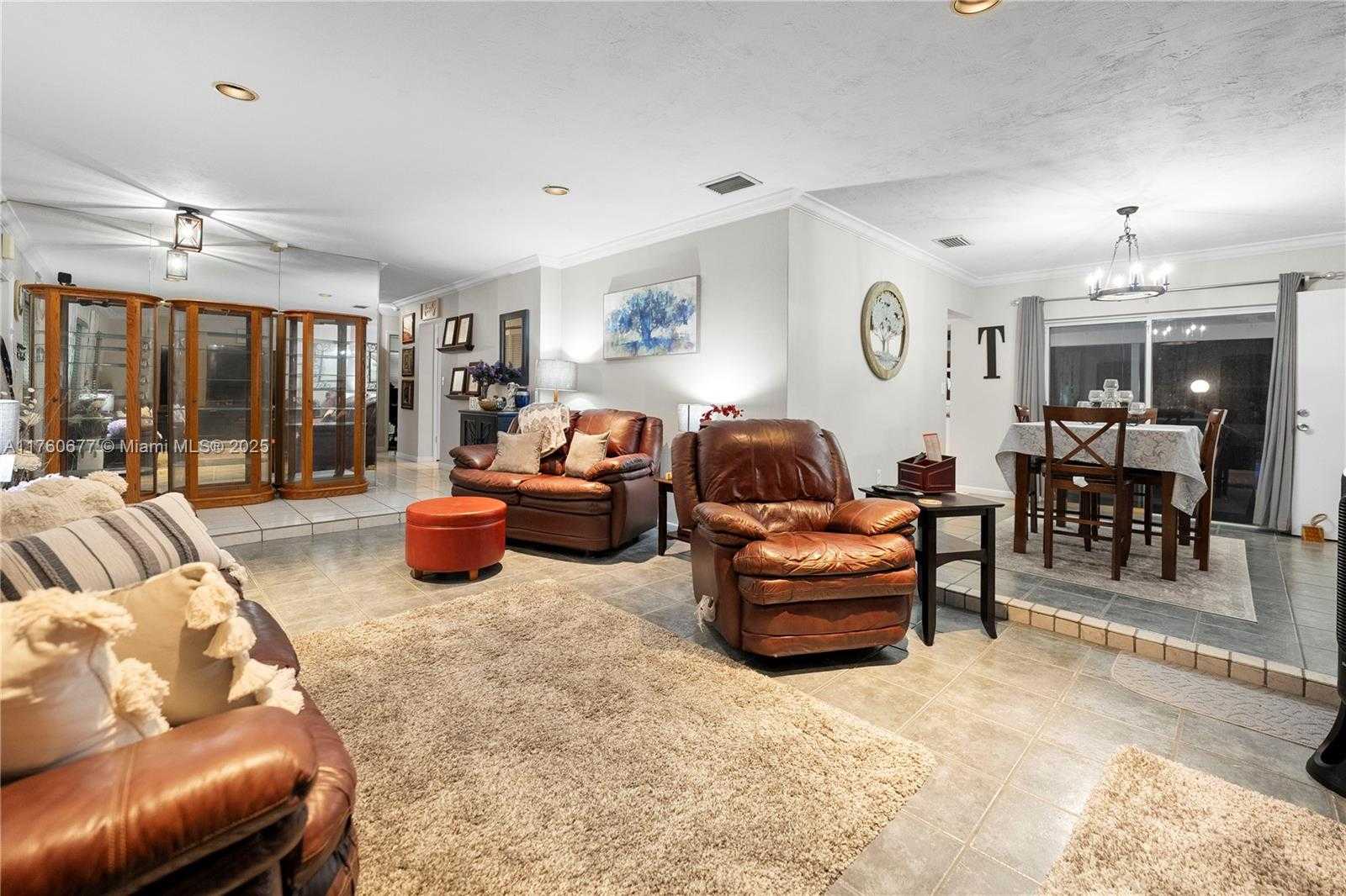 Small Image of 18200 SOUTH WEST 86TH AVE, Palmetto Bay Number 10