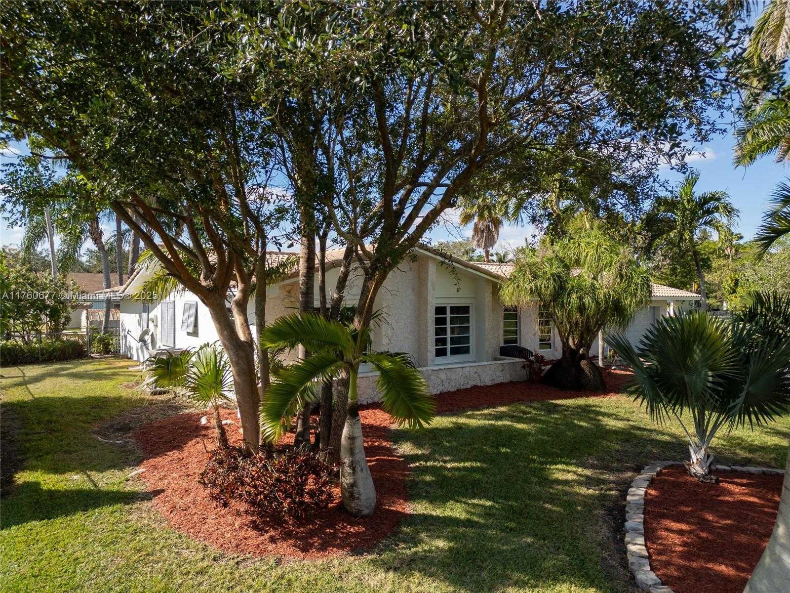 Small Image of 18200 SOUTH WEST 86TH AVE, Palmetto Bay Number 4