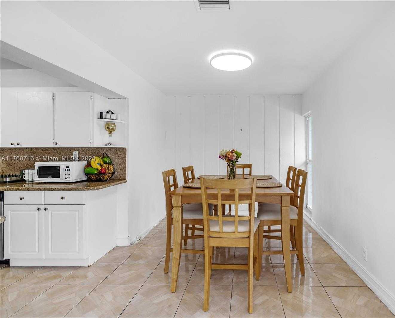 Small Image of 4704 BAYBERRY LN, Tamarac Number 15