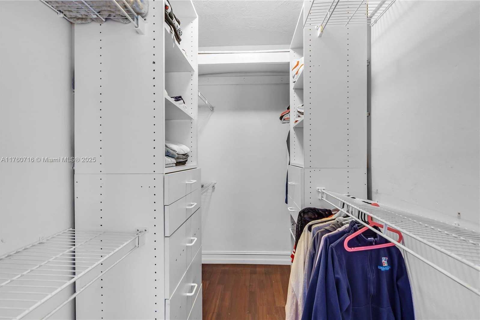 Small Image of 4704 BAYBERRY LN, Tamarac Number 23