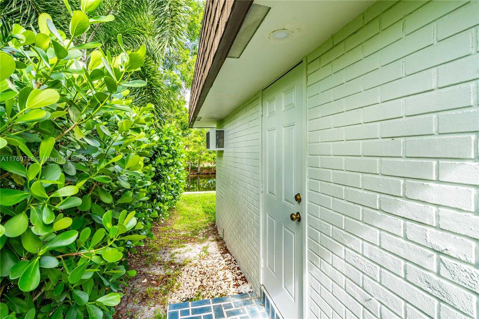 Small Image of 4704 BAYBERRY LN, Tamarac Number 40