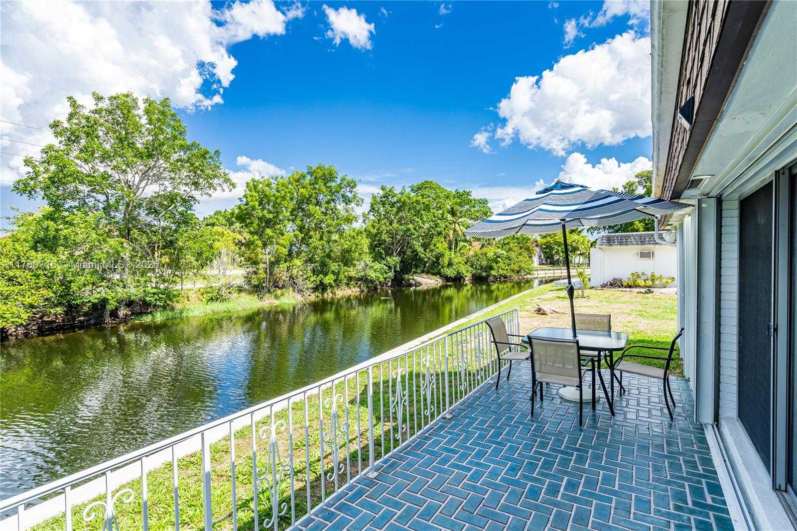 Small Image of 4704 BAYBERRY LN, Tamarac Number 41