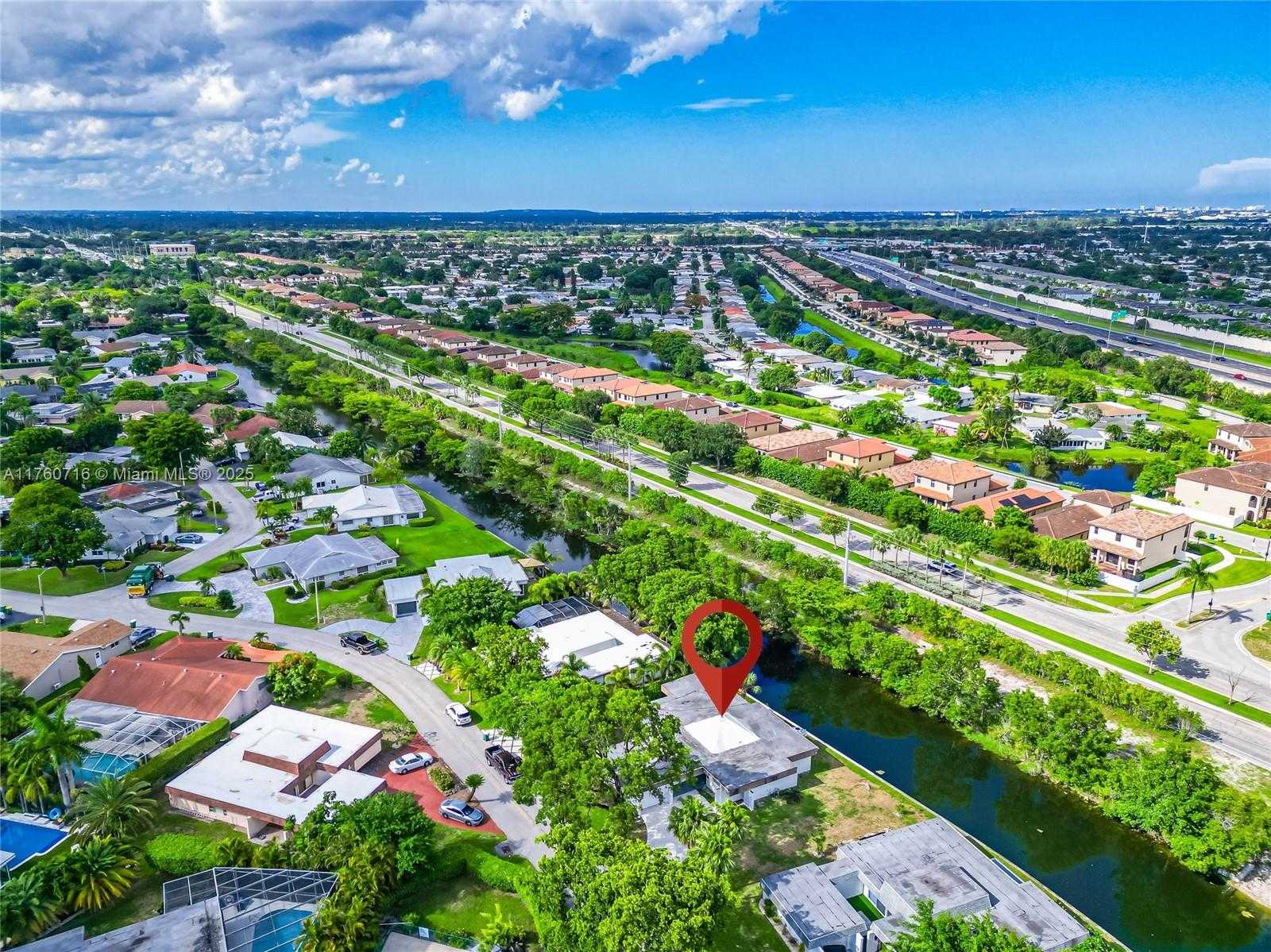 Small Image of 4704 BAYBERRY LN, Tamarac Number 48