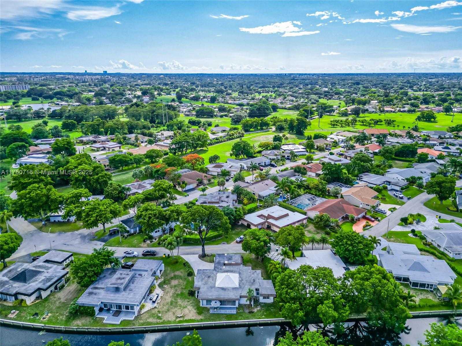 Small Image of 4704 BAYBERRY LN, Tamarac Number 52