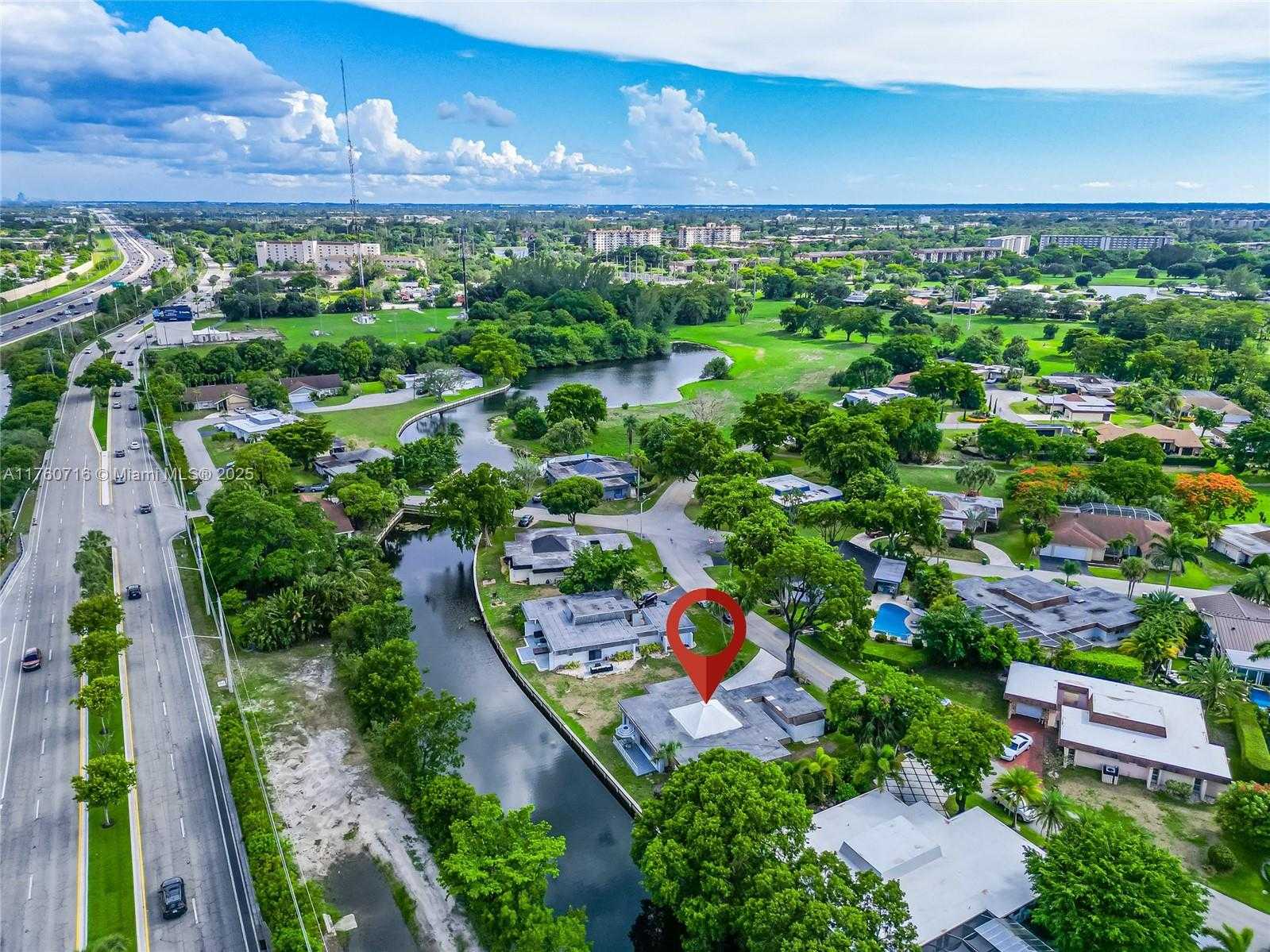 Small Image of 4704 BAYBERRY LN, Tamarac Number 53