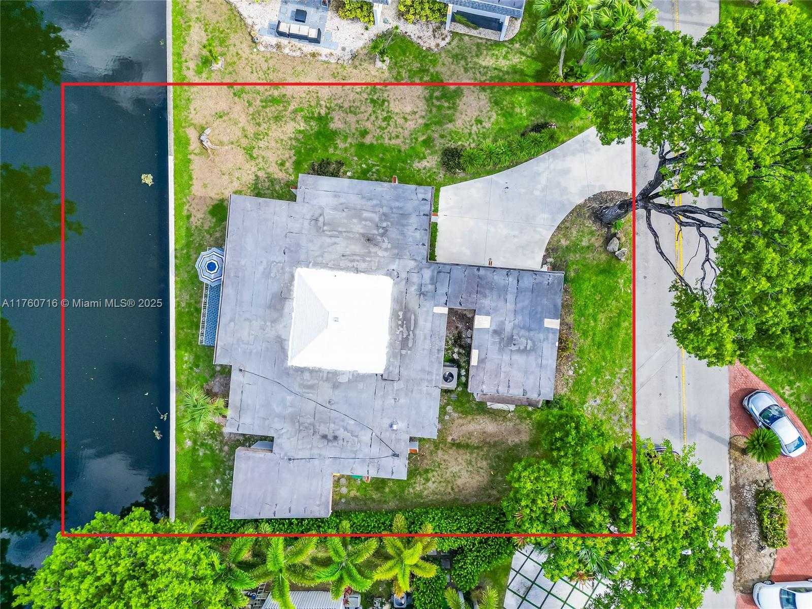 Small Image of 4704 BAYBERRY LN, Tamarac Number 57