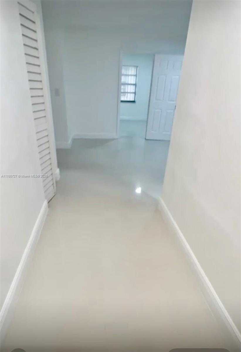 Small Image of 351 EAST 35TH ST, Hialeah Number 13