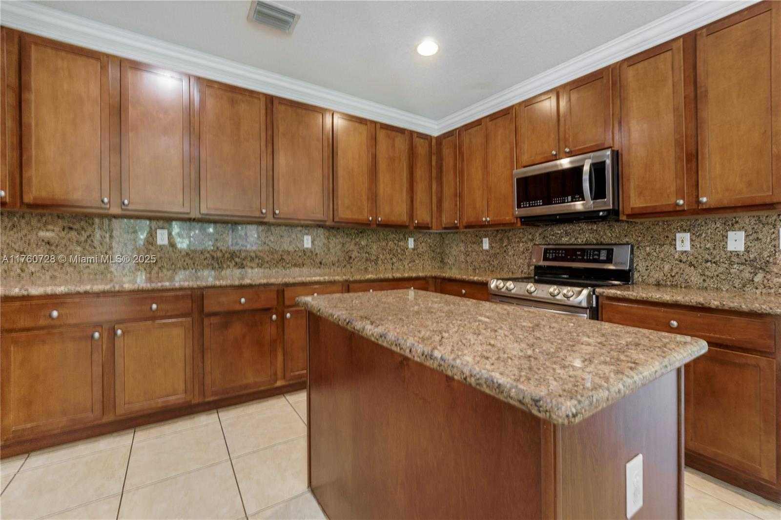 Small Image of 7547 SOUTH WEST 191ST ST, Cutler Bay Number 11