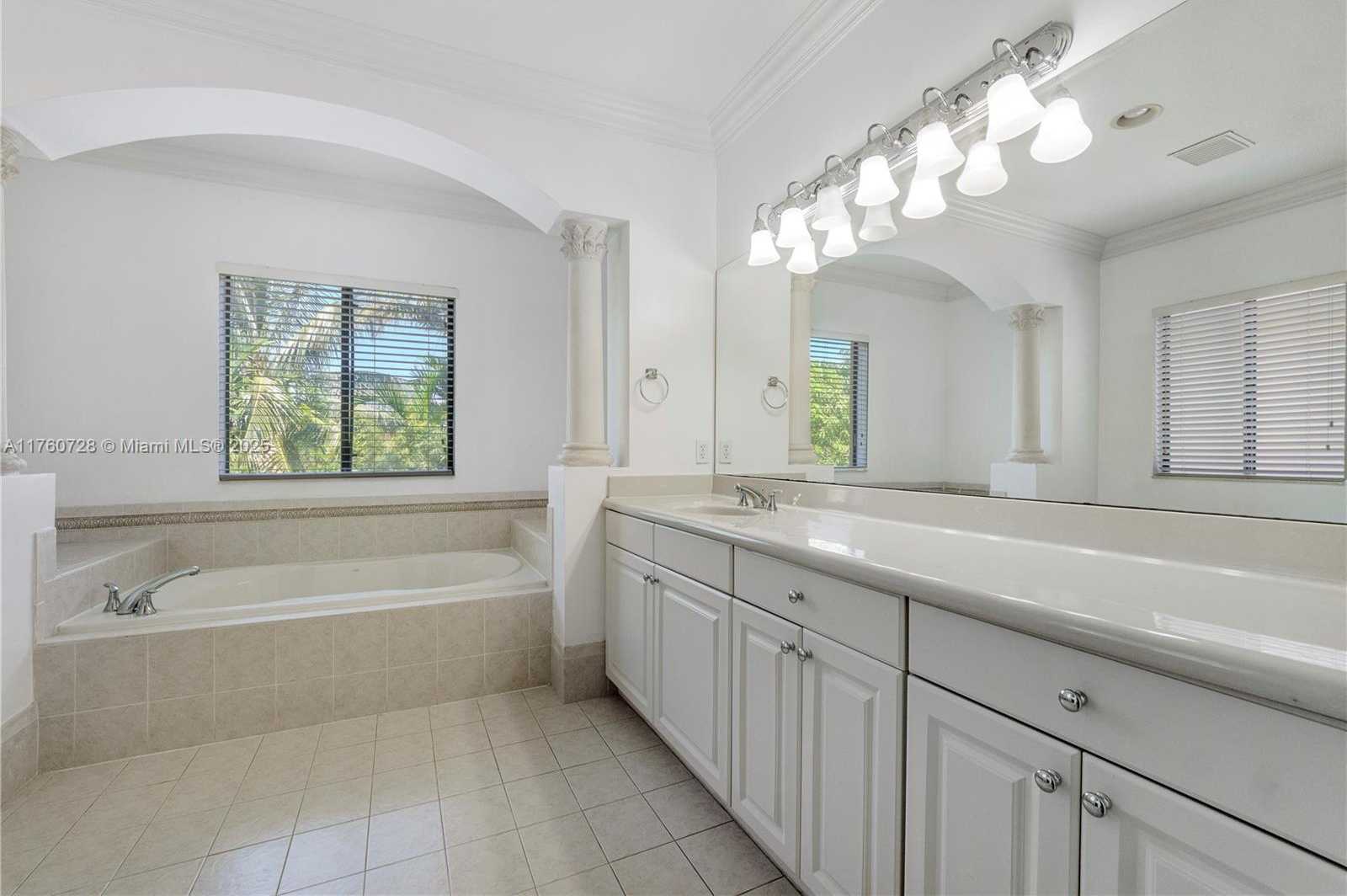Small Image of 7547 SOUTH WEST 191ST ST, Cutler Bay Number 21