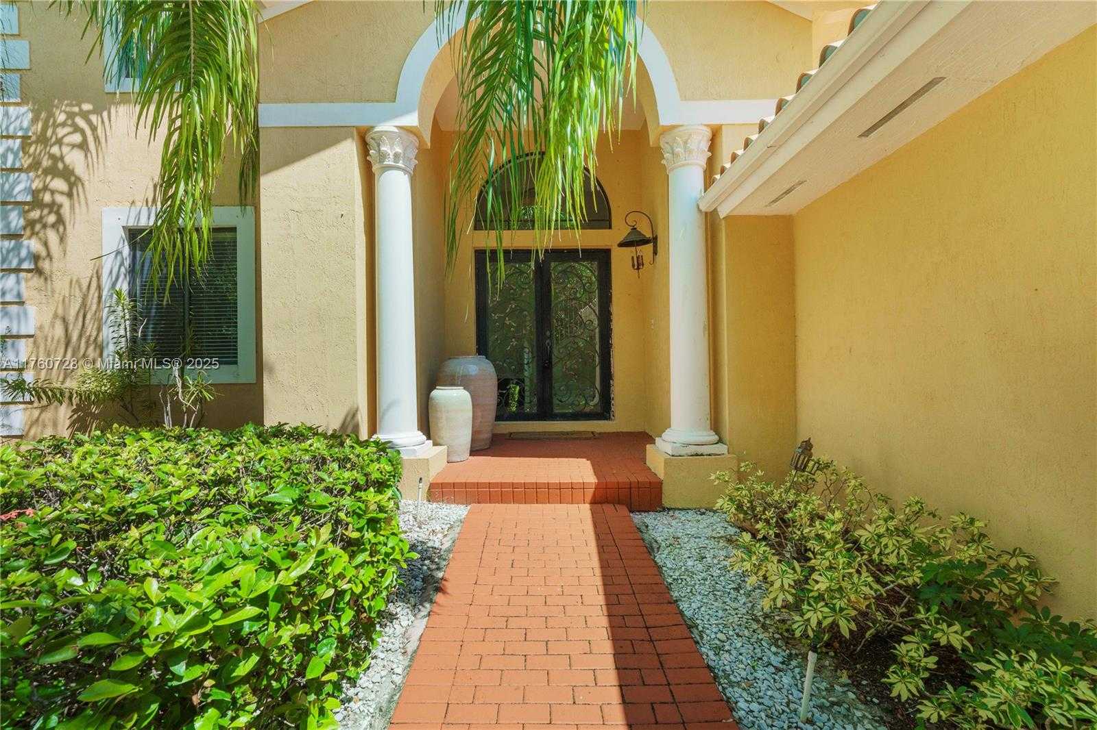 Small Image of 7547 SOUTH WEST 191ST ST, Cutler Bay Number 3