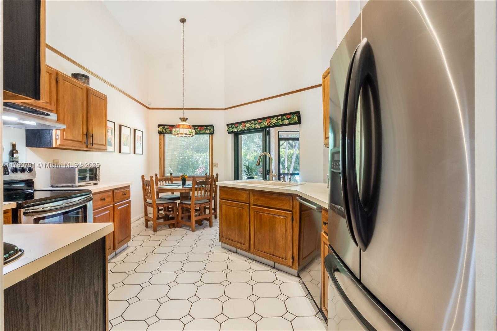 Small Image of 1520 EAST OAK KNOLL CIR, Davie Number 18