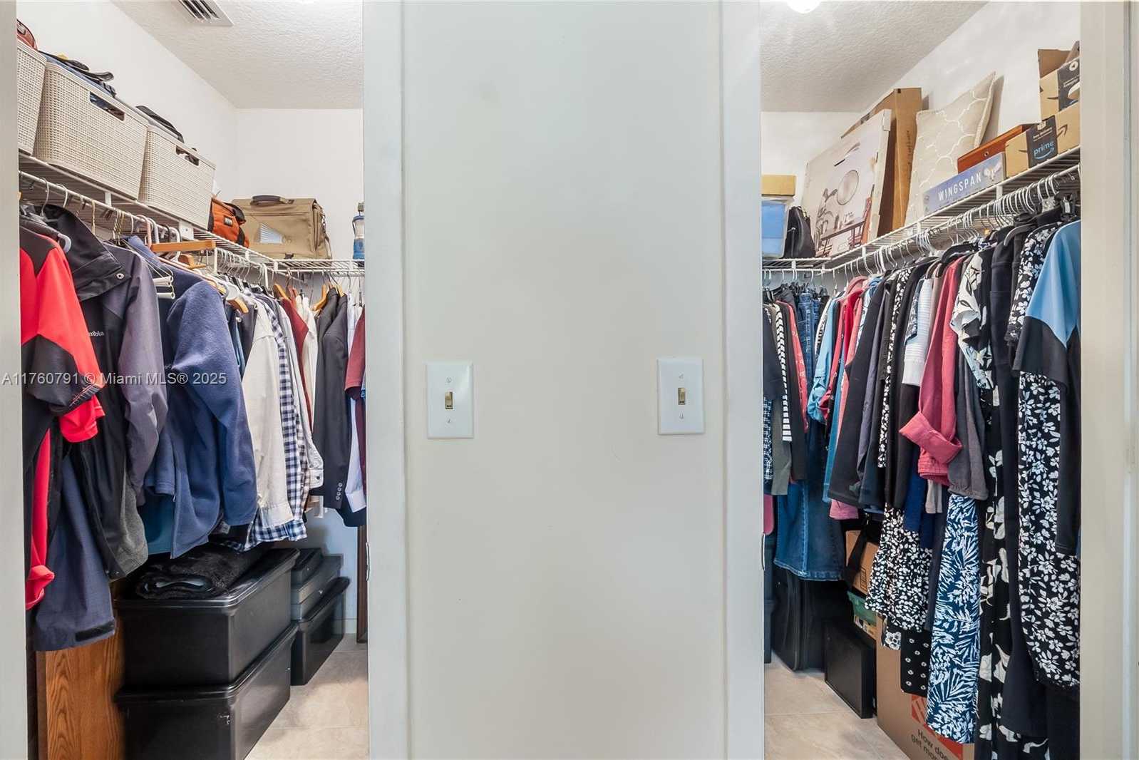 Small Image of 1520 EAST OAK KNOLL CIR, Davie Number 23