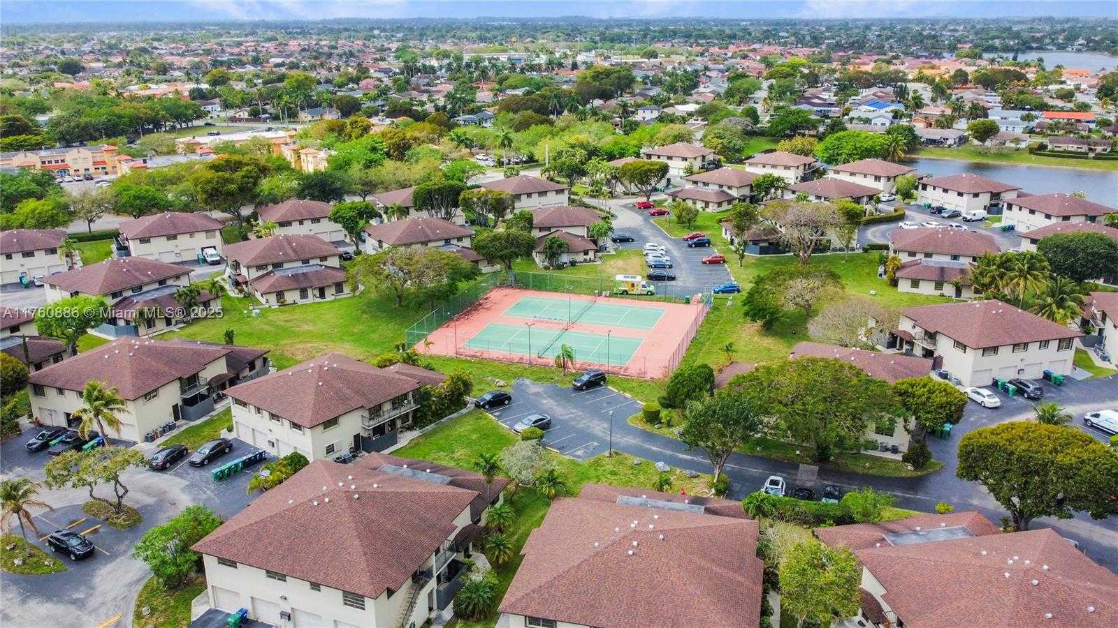 Small Image of 21025 NORTH EAST 31ST AVE, Aventura Number 26