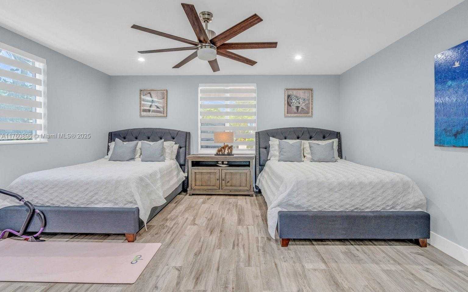 Small Image of 145 VENETIAN DRIVE, Islamorada Number 13