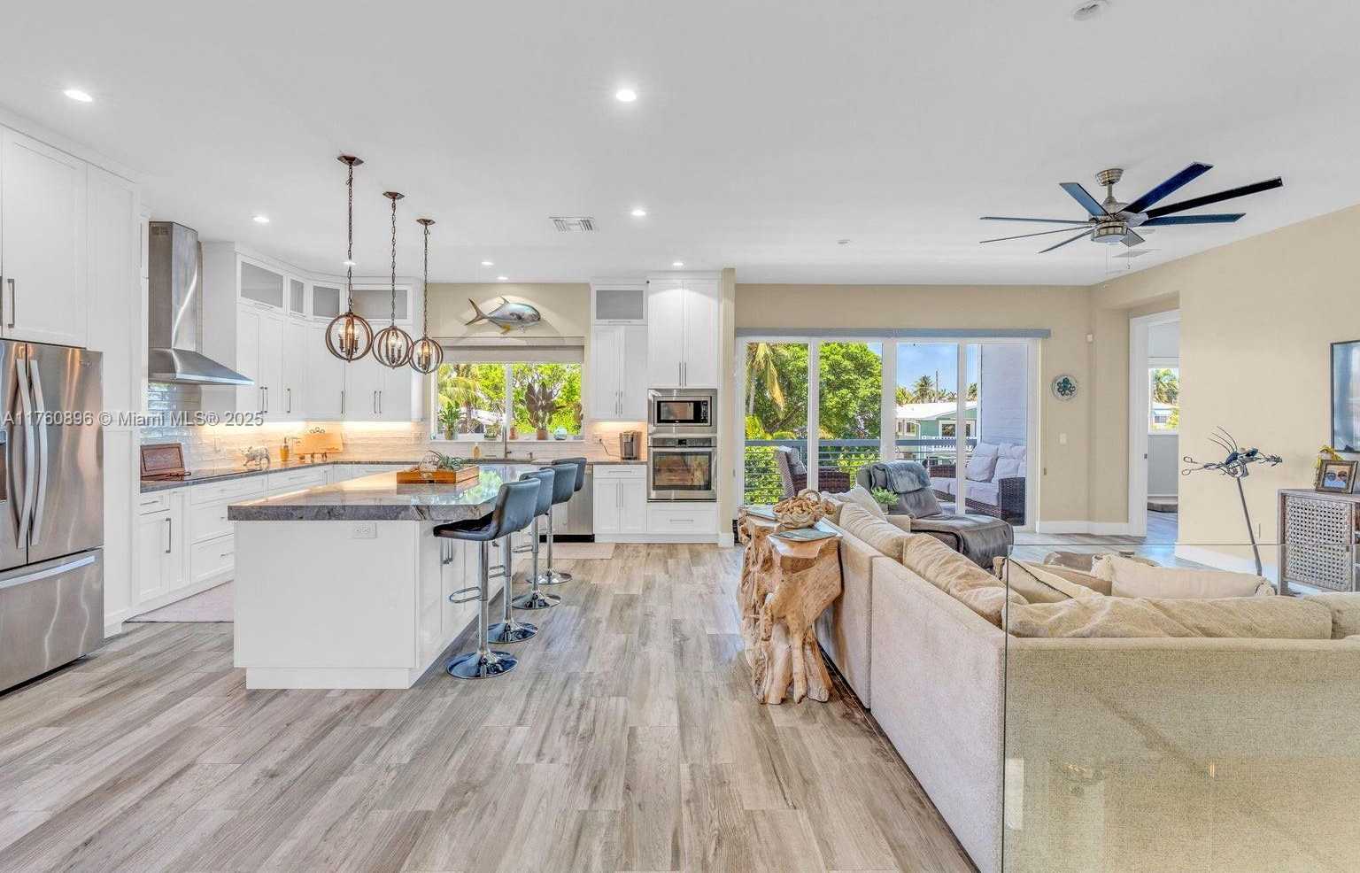 Small Image of 145 VENETIAN DRIVE, Islamorada Number 15