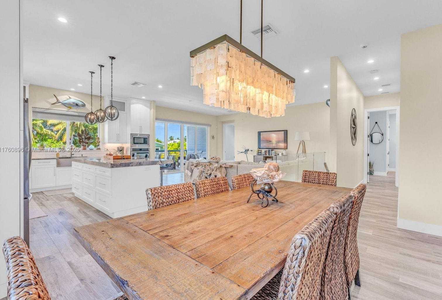 Small Image of 145 VENETIAN DRIVE, Islamorada Number 21