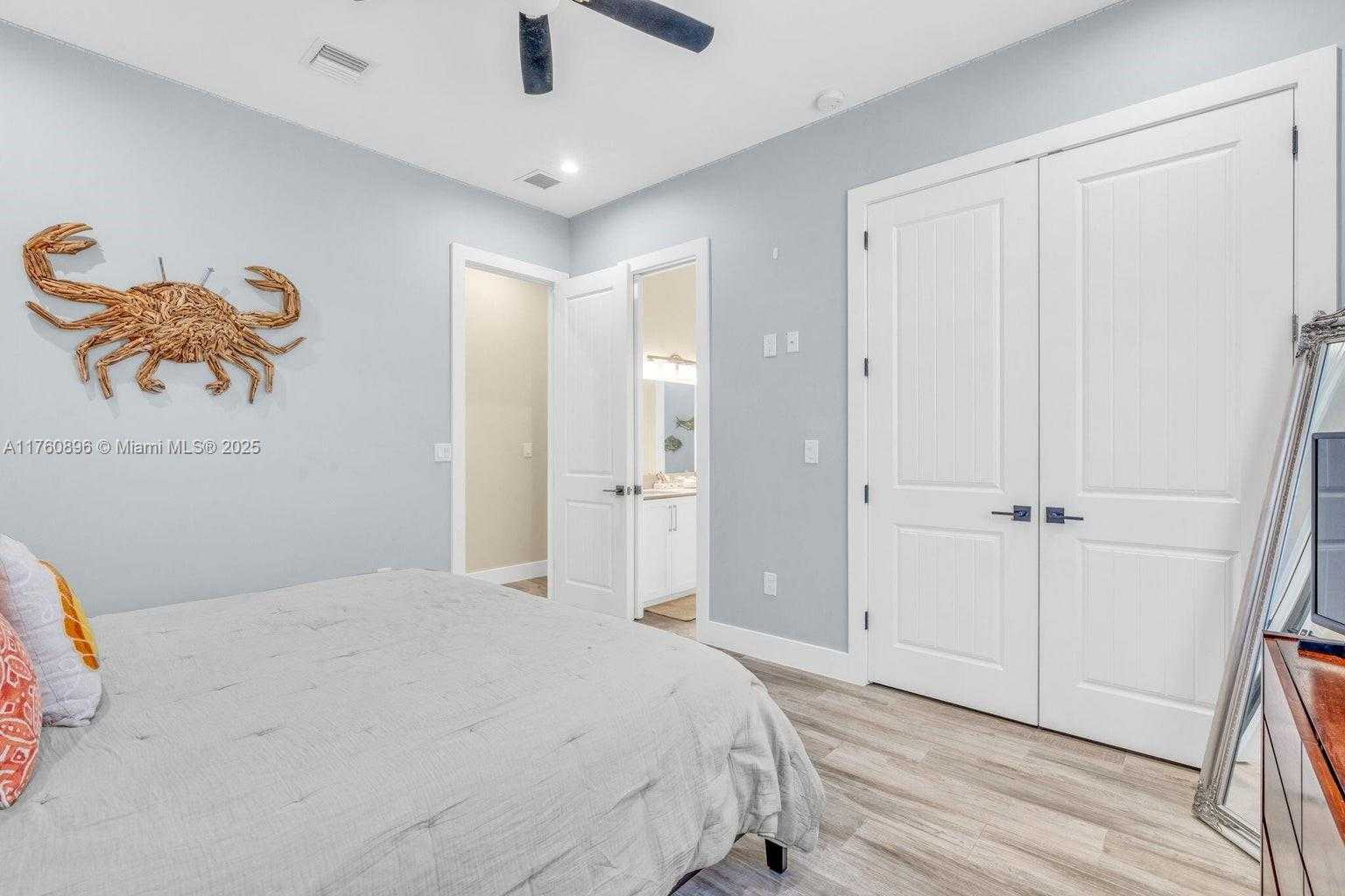 Small Image of 145 VENETIAN DRIVE, Islamorada Number 34