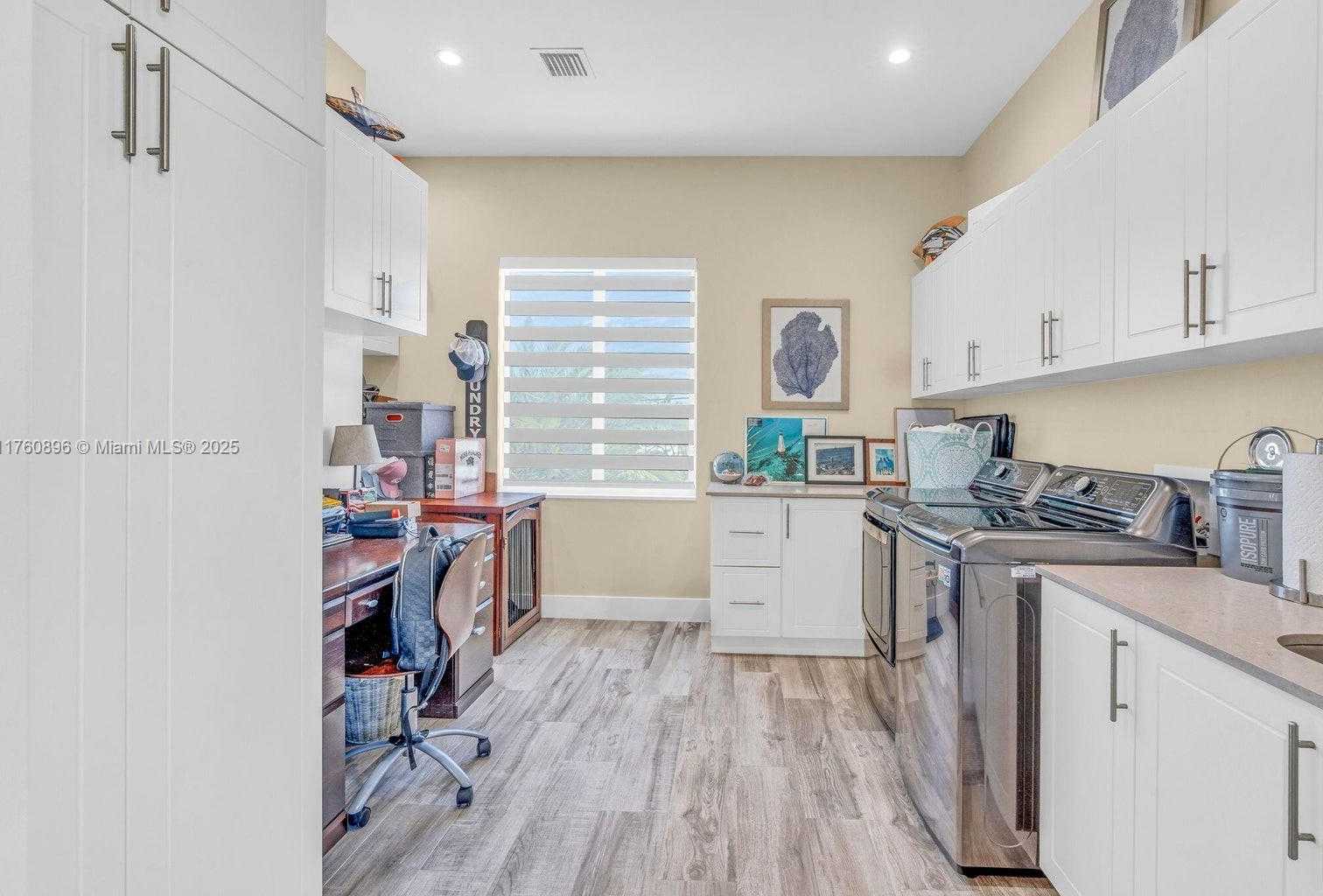 Small Image of 145 VENETIAN DRIVE, Islamorada Number 35