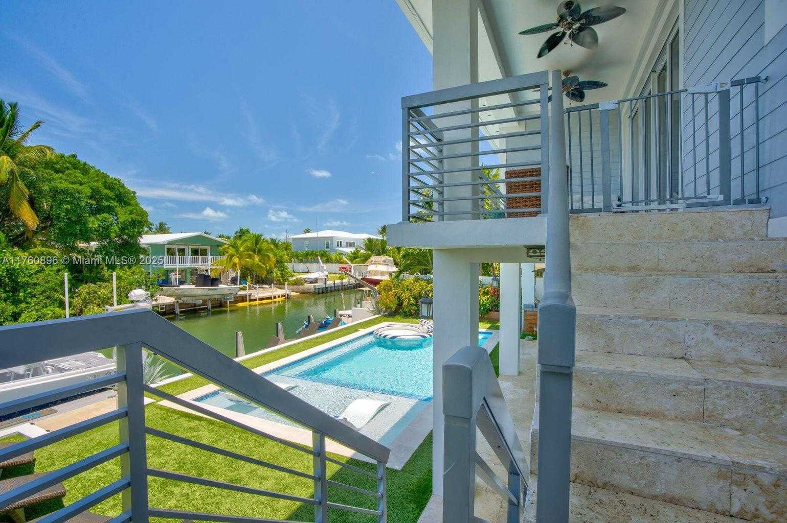 Small Image of 145 VENETIAN DRIVE, Islamorada Number 37