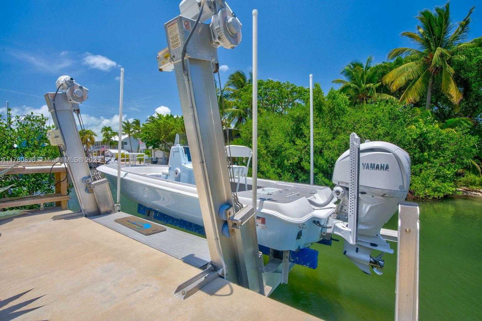 Small Image of 145 VENETIAN DRIVE, Islamorada Number 38