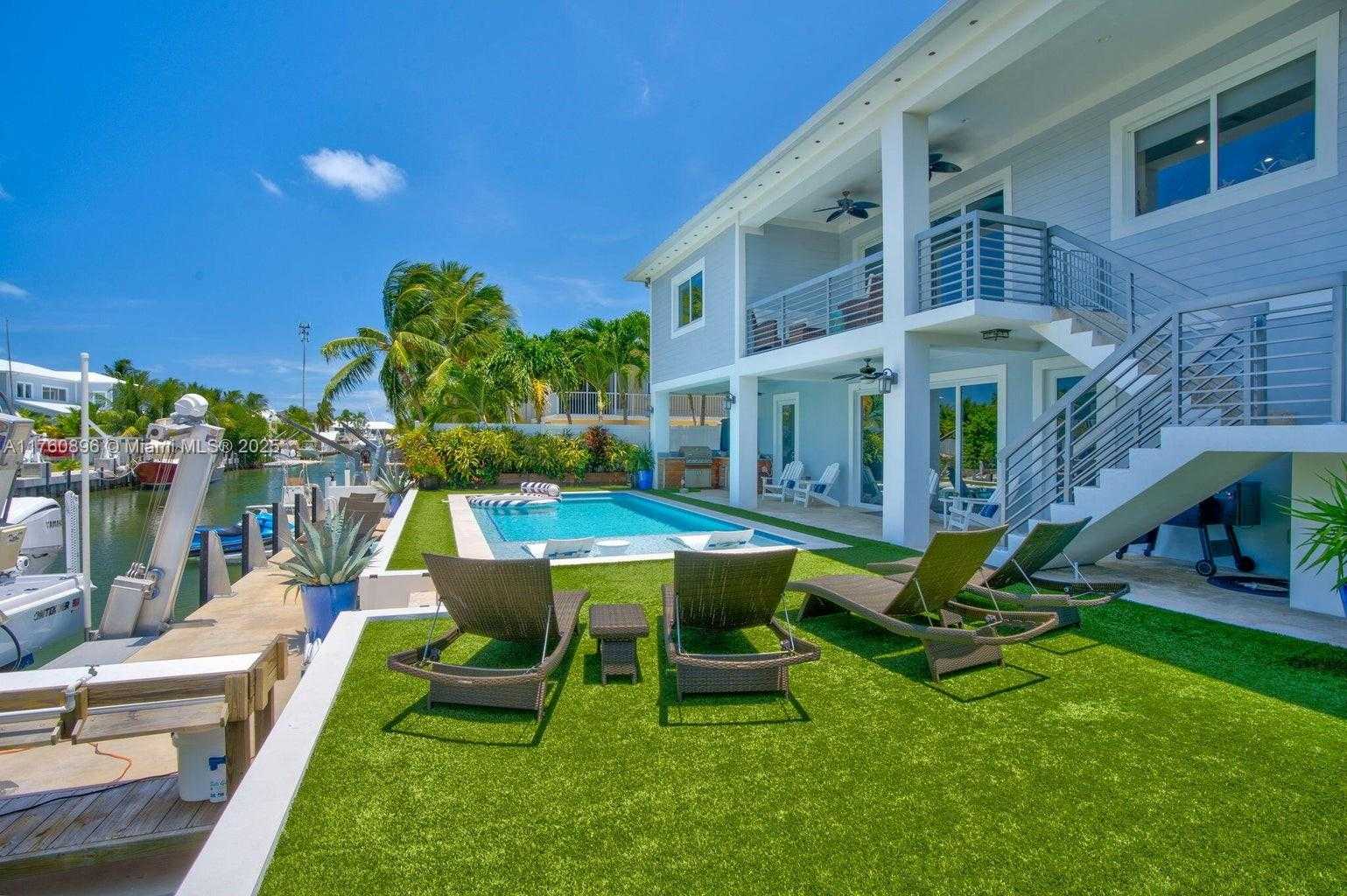 Small Image of 145 VENETIAN DRIVE, Islamorada Number 39