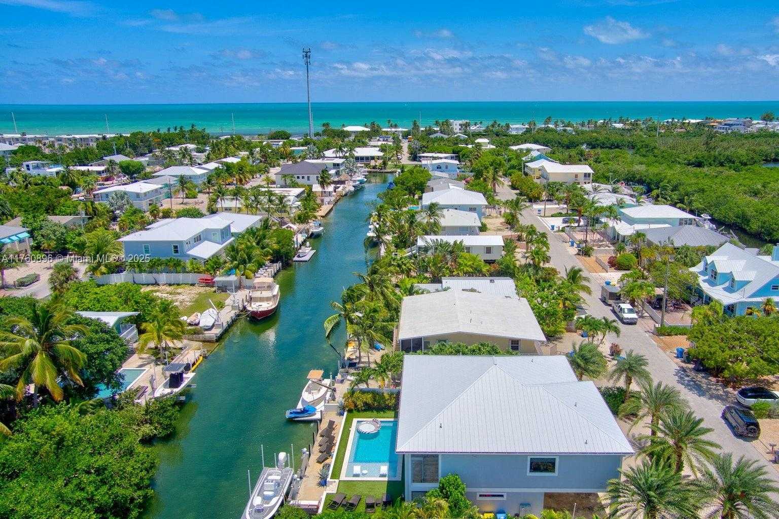 Small Image of 145 VENETIAN DRIVE, Islamorada Number 45