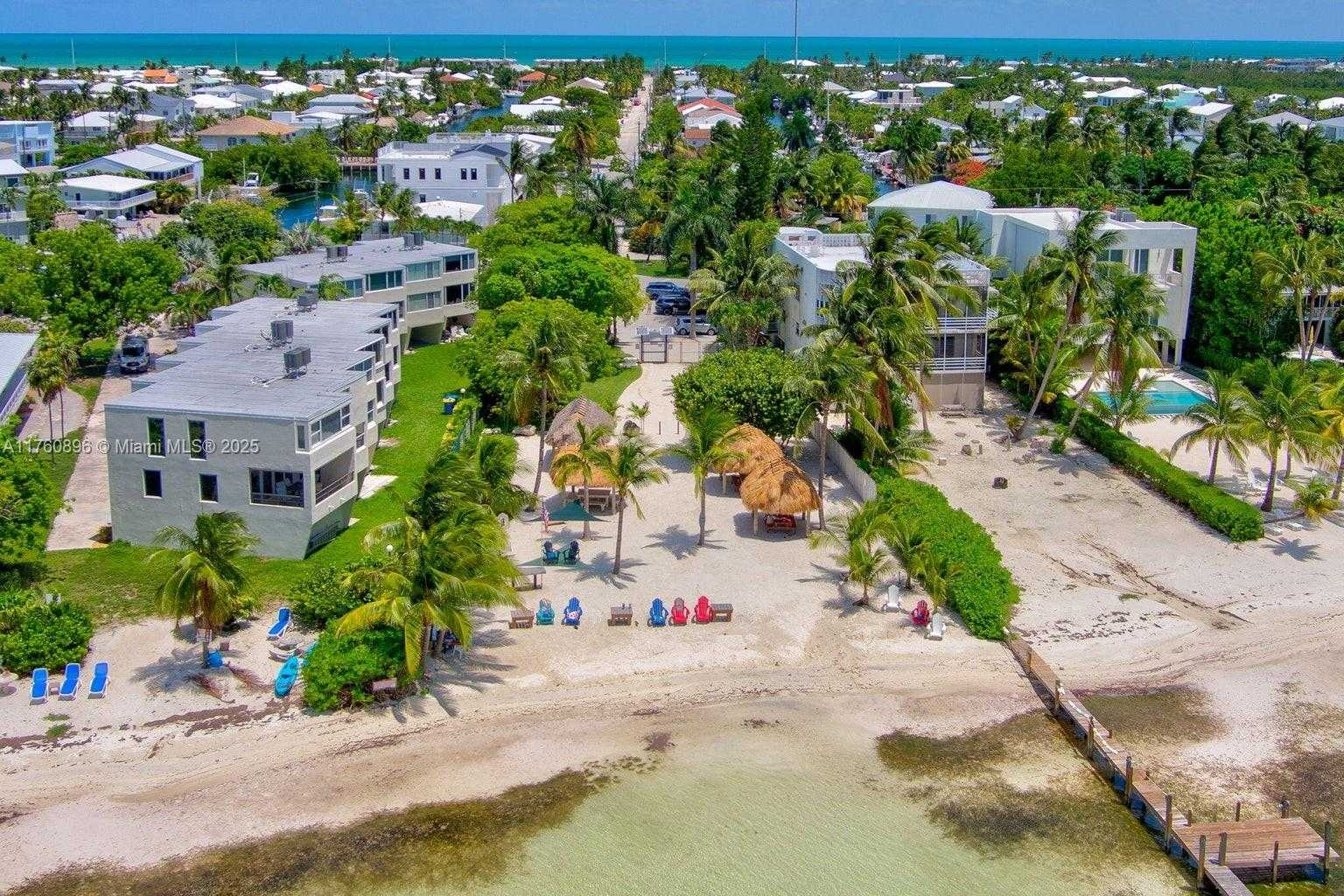 Small Image of 145 VENETIAN DRIVE, Islamorada Number 47