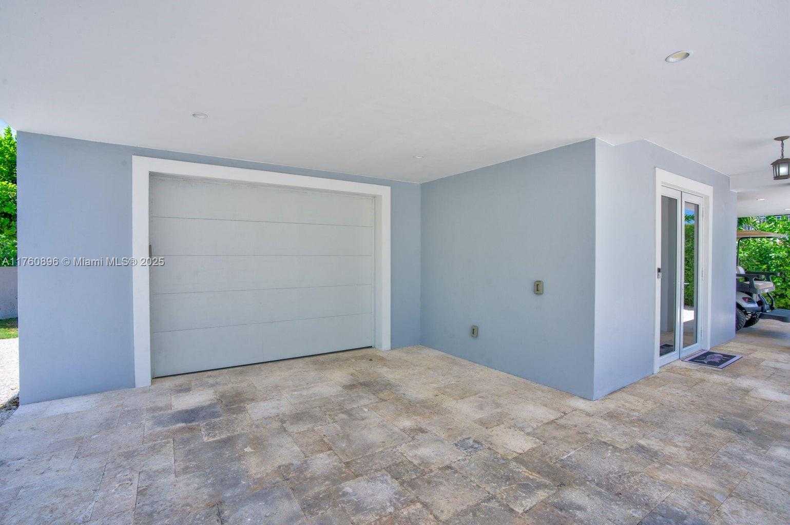 Small Image of 145 VENETIAN DRIVE, Islamorada Number 7