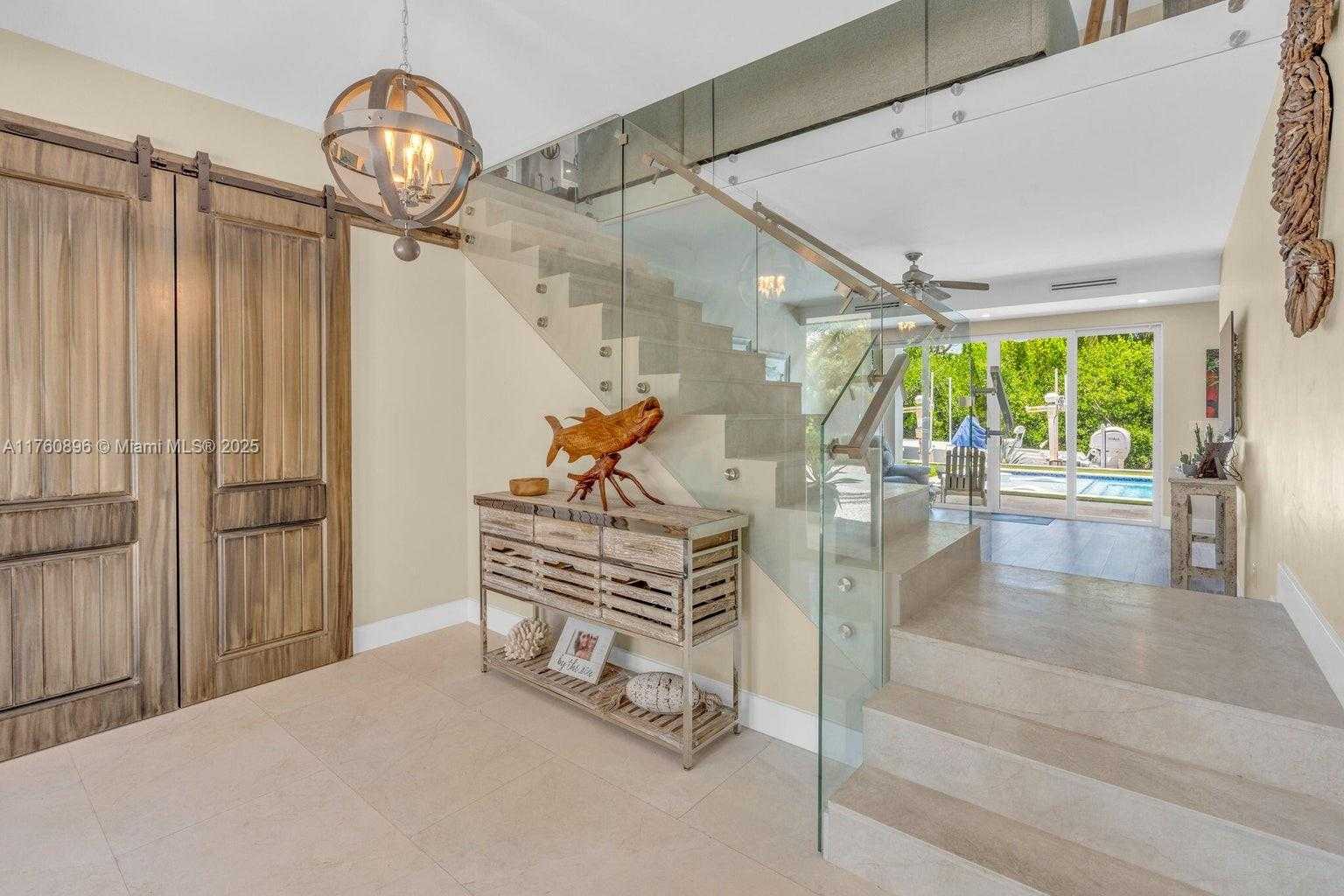 Small Image of 145 VENETIAN DRIVE, Islamorada Number 8