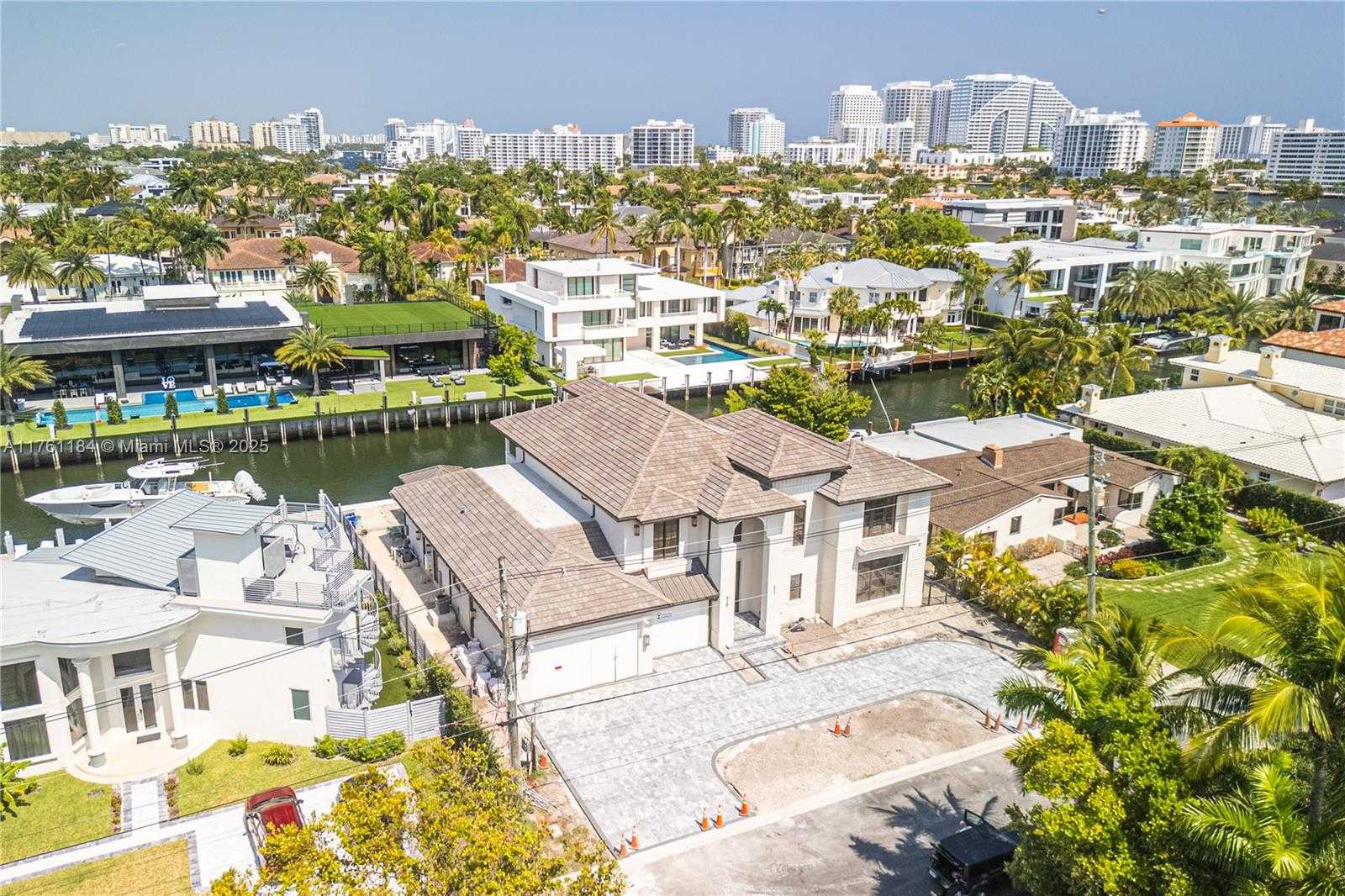 Small Image of 2605 CASTILLA ISLE, Fort Lauderdale Number 29
