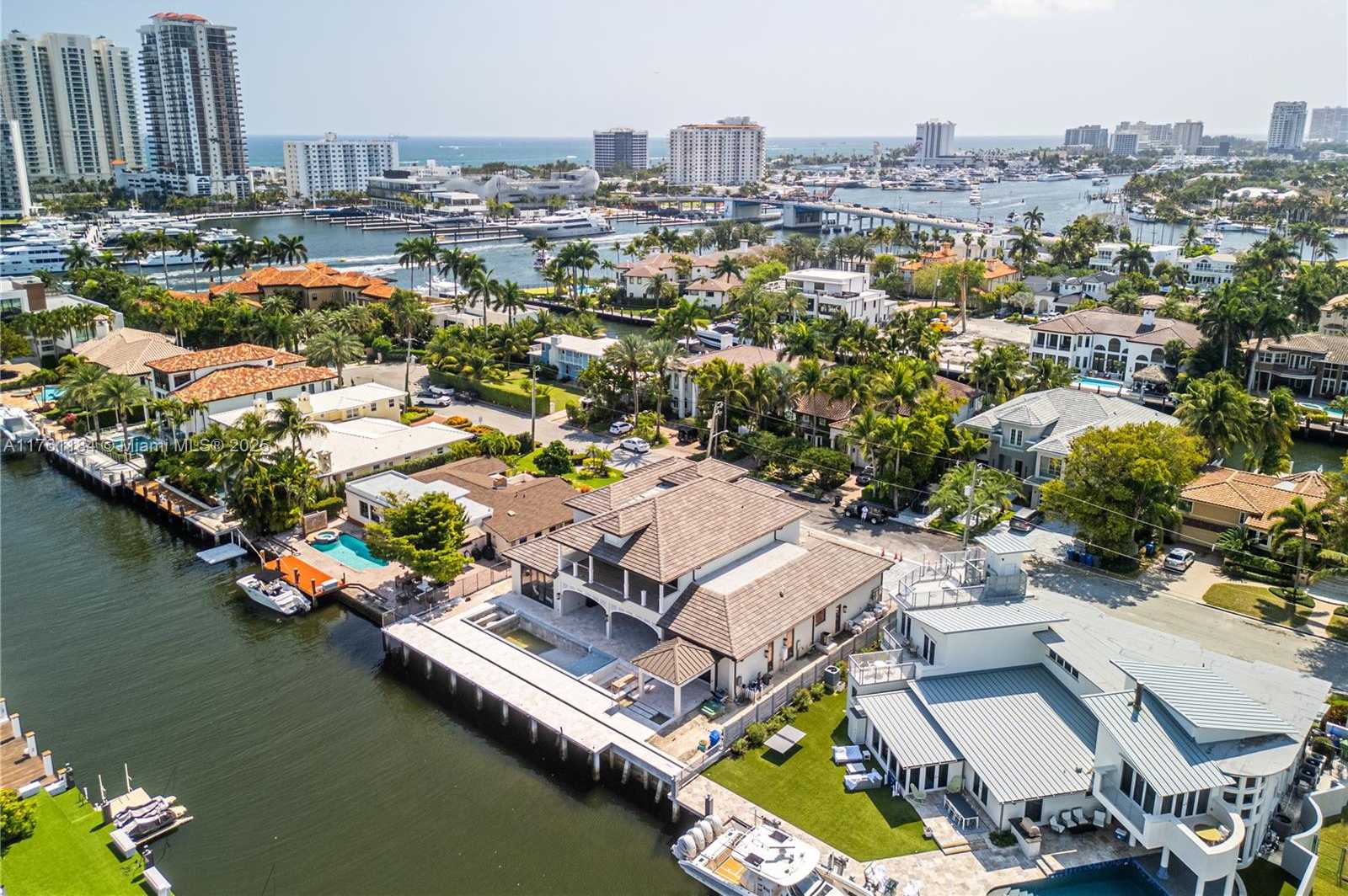 Small Image of 2605 CASTILLA ISLE, Fort Lauderdale Number 35