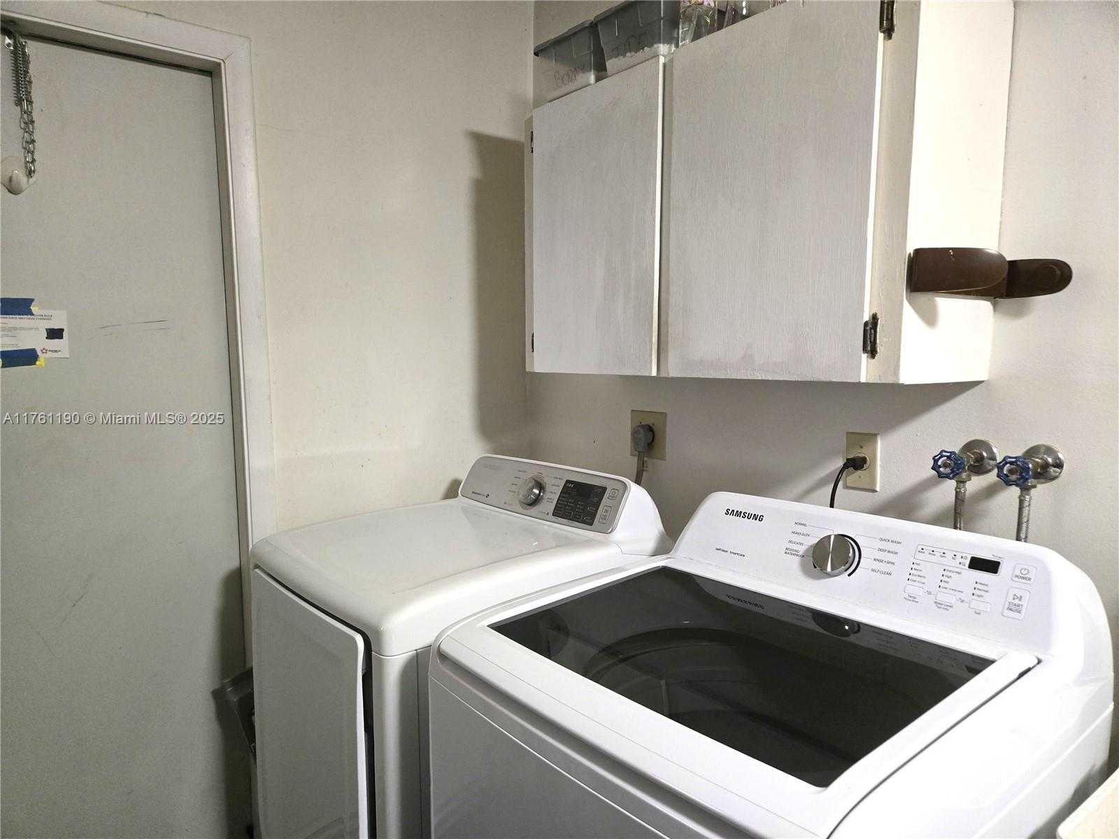 Small Image of 5180 NORTH WEST 32ND ST, Margate Number 28