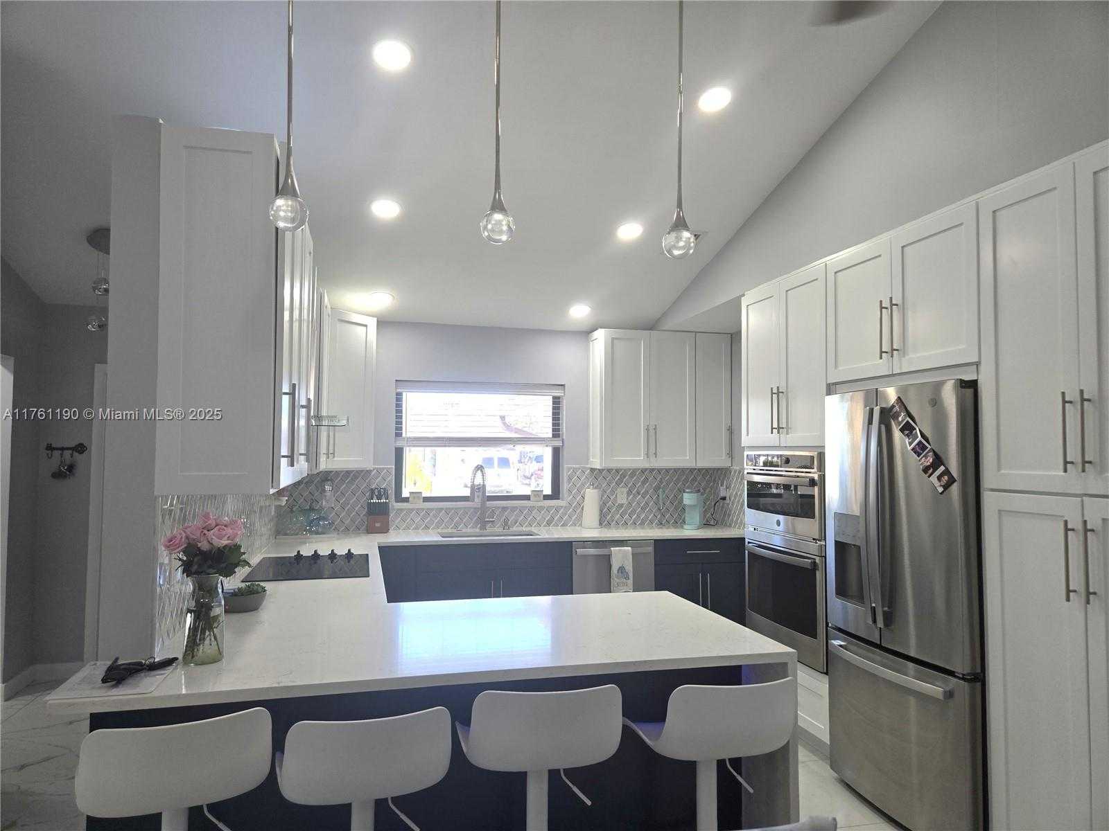 Small Image of 5180 NORTH WEST 32ND ST, Margate Number 8