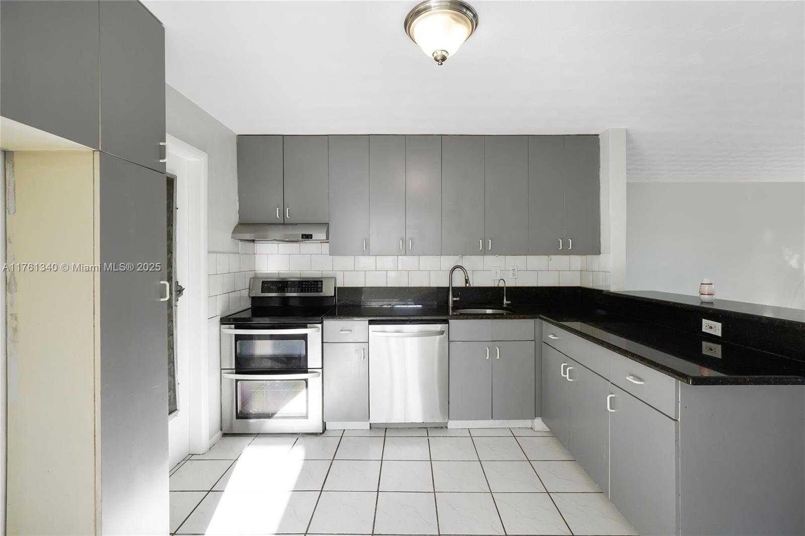 Small Image of 1441 NORTH EAST 32ND PL, Pompano Beach Number 15