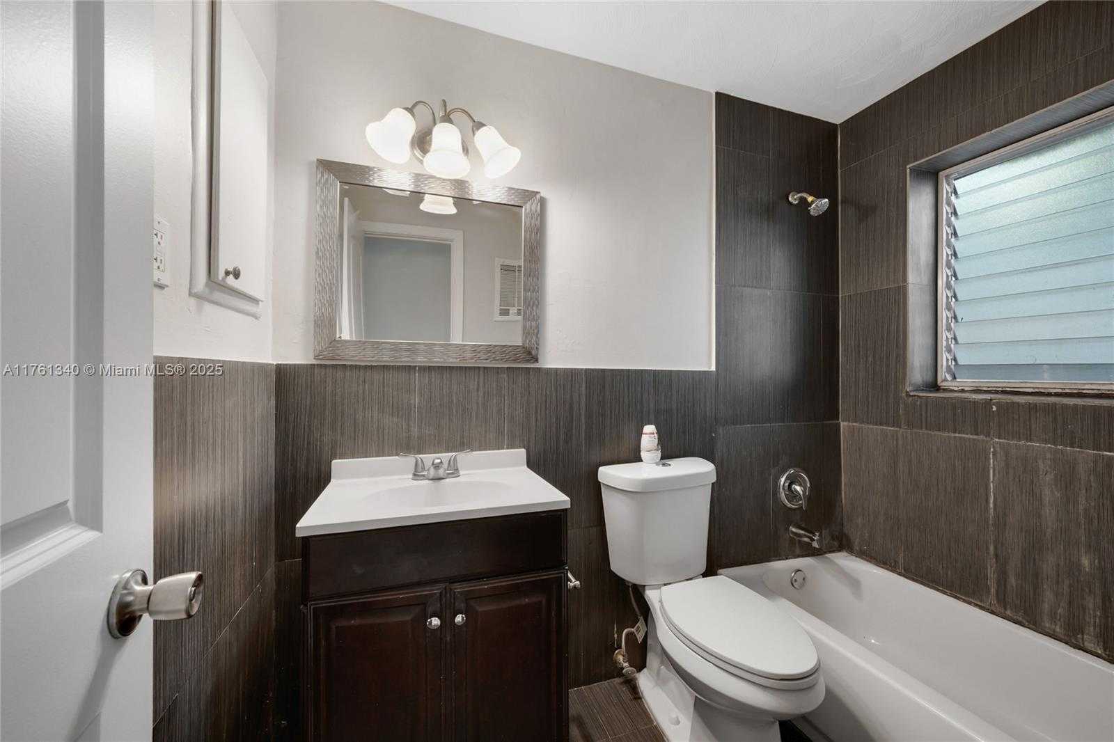 Small Image of 1441 NORTH EAST 32ND PL, Pompano Beach Number 21
