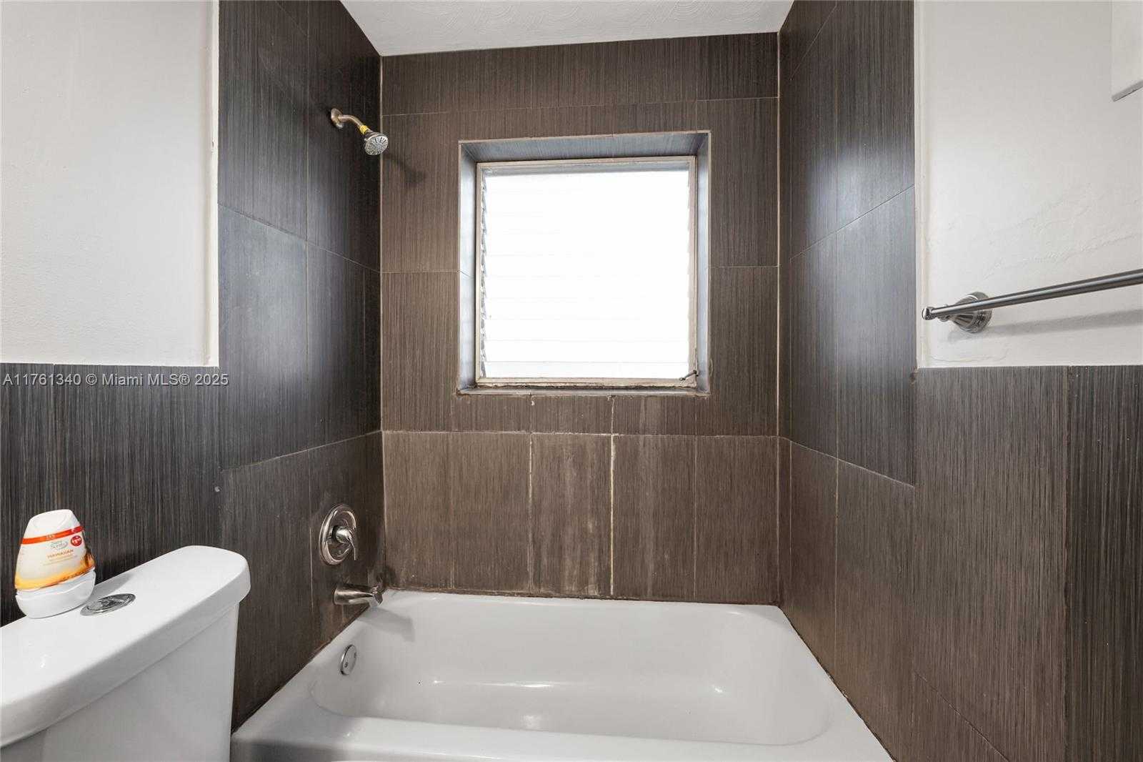 Small Image of 1441 NORTH EAST 32ND PL, Pompano Beach Number 22