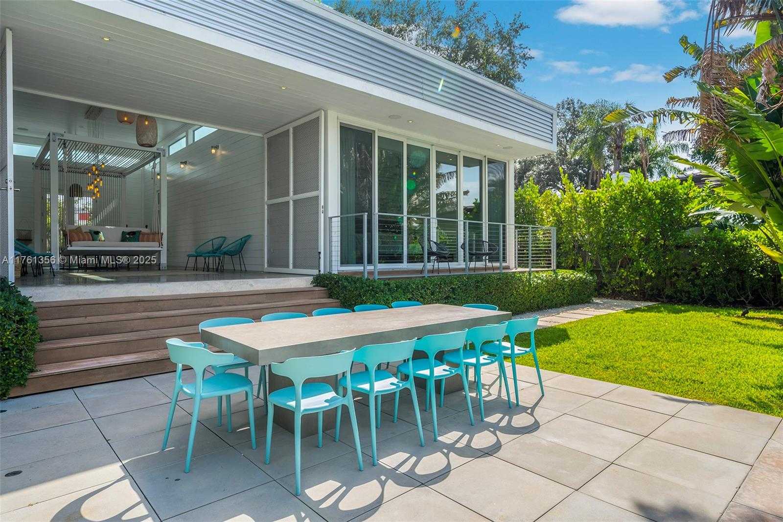 Small Image of 1000 NORTH EAST LITTLE RIVER DR, Miami Number 14