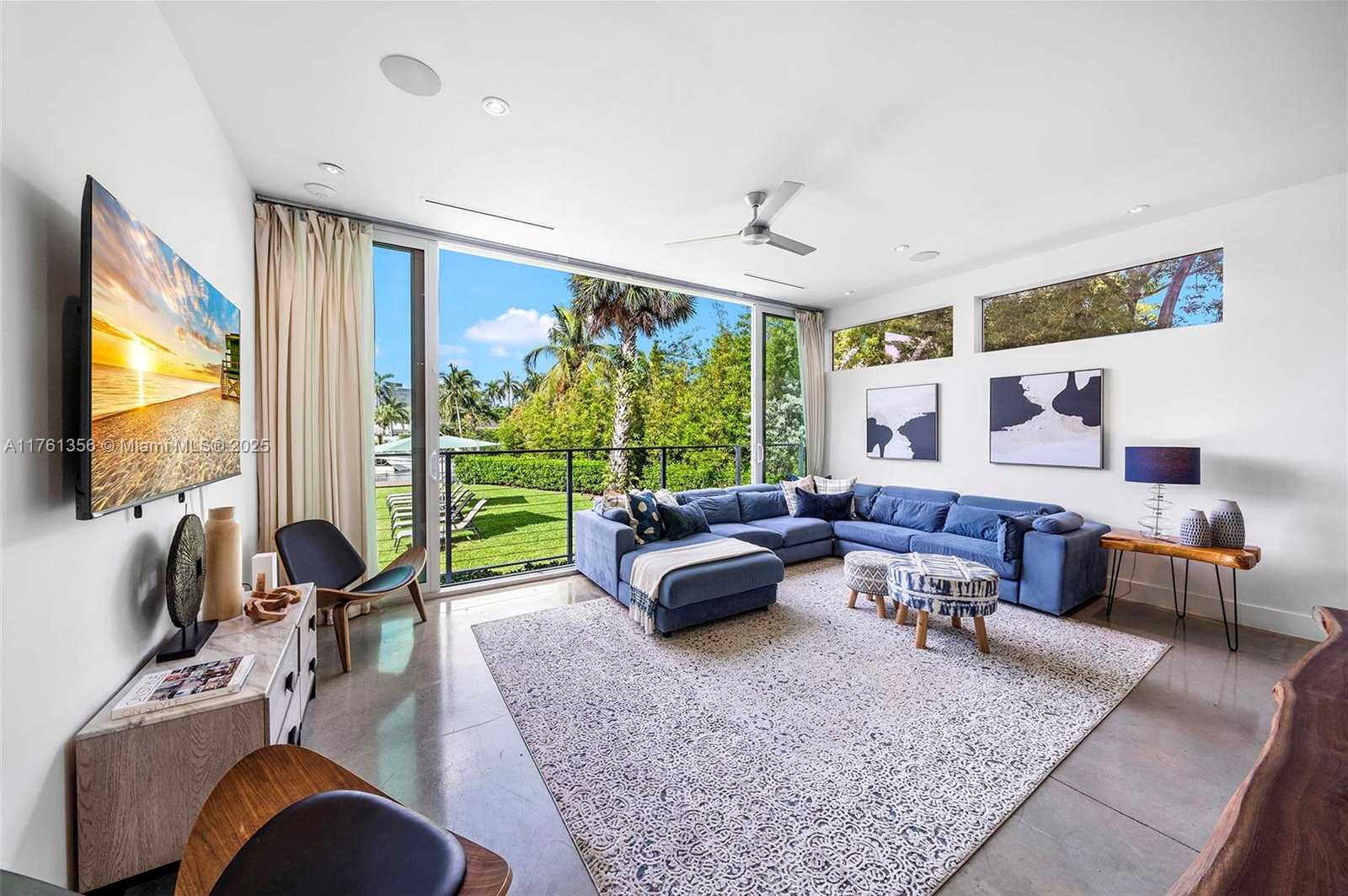 Small Image of 1000 NORTH EAST LITTLE RIVER DR, Miami Number 19