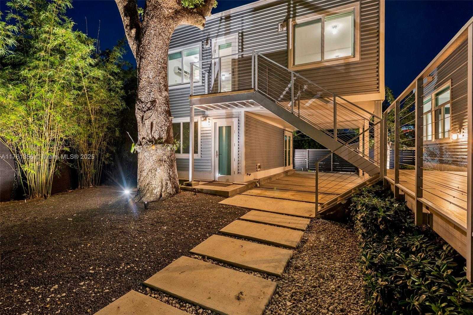 Small Image of 1000 NORTH EAST LITTLE RIVER DR, Miami Number 37