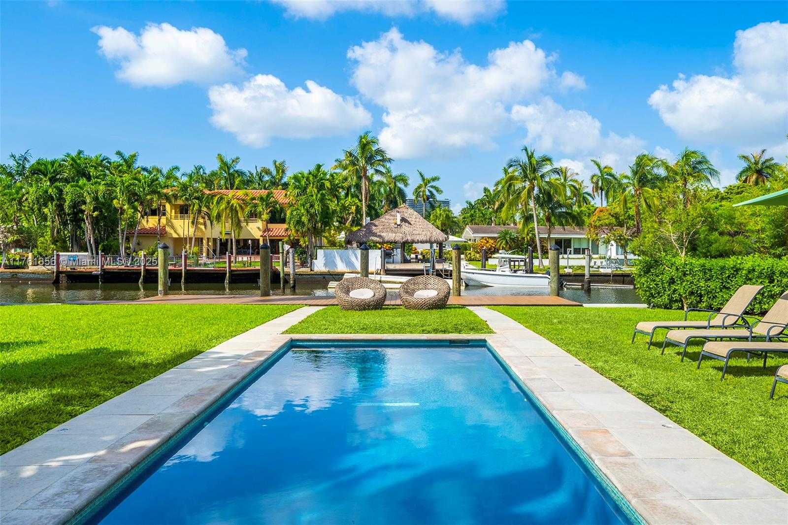 Small Image of 1000 NORTH EAST LITTLE RIVER DR, Miami Number 45