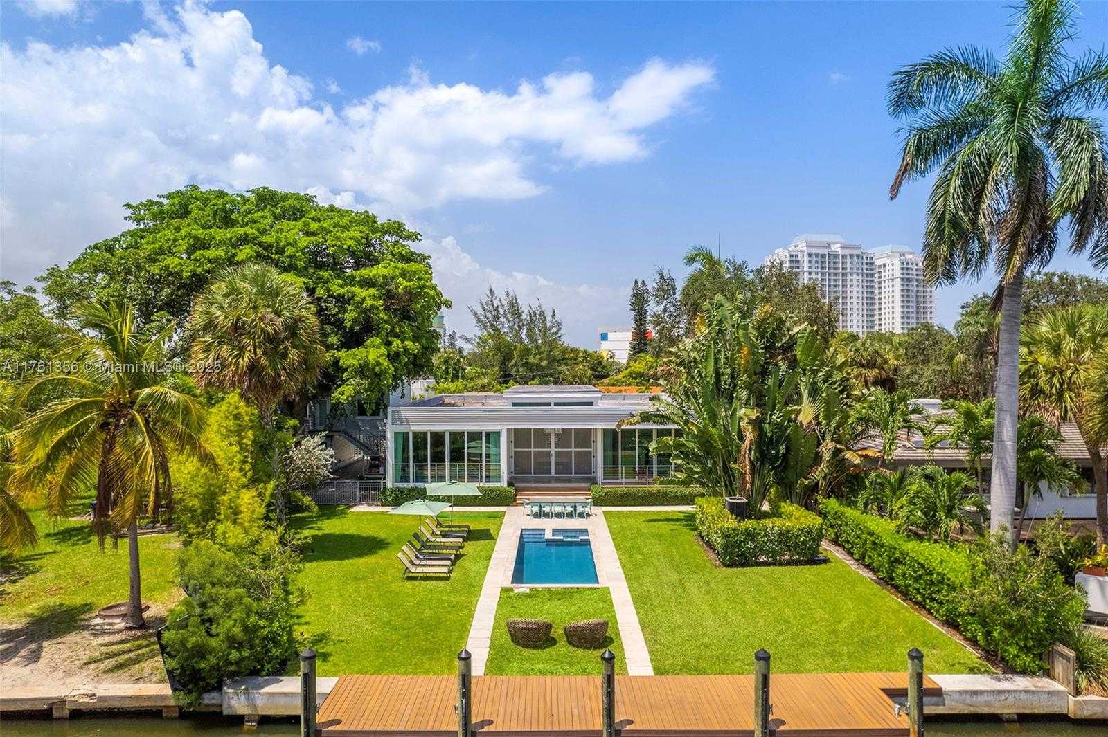 Small Image of 1000 NORTH EAST LITTLE RIVER DR, Miami Number 47