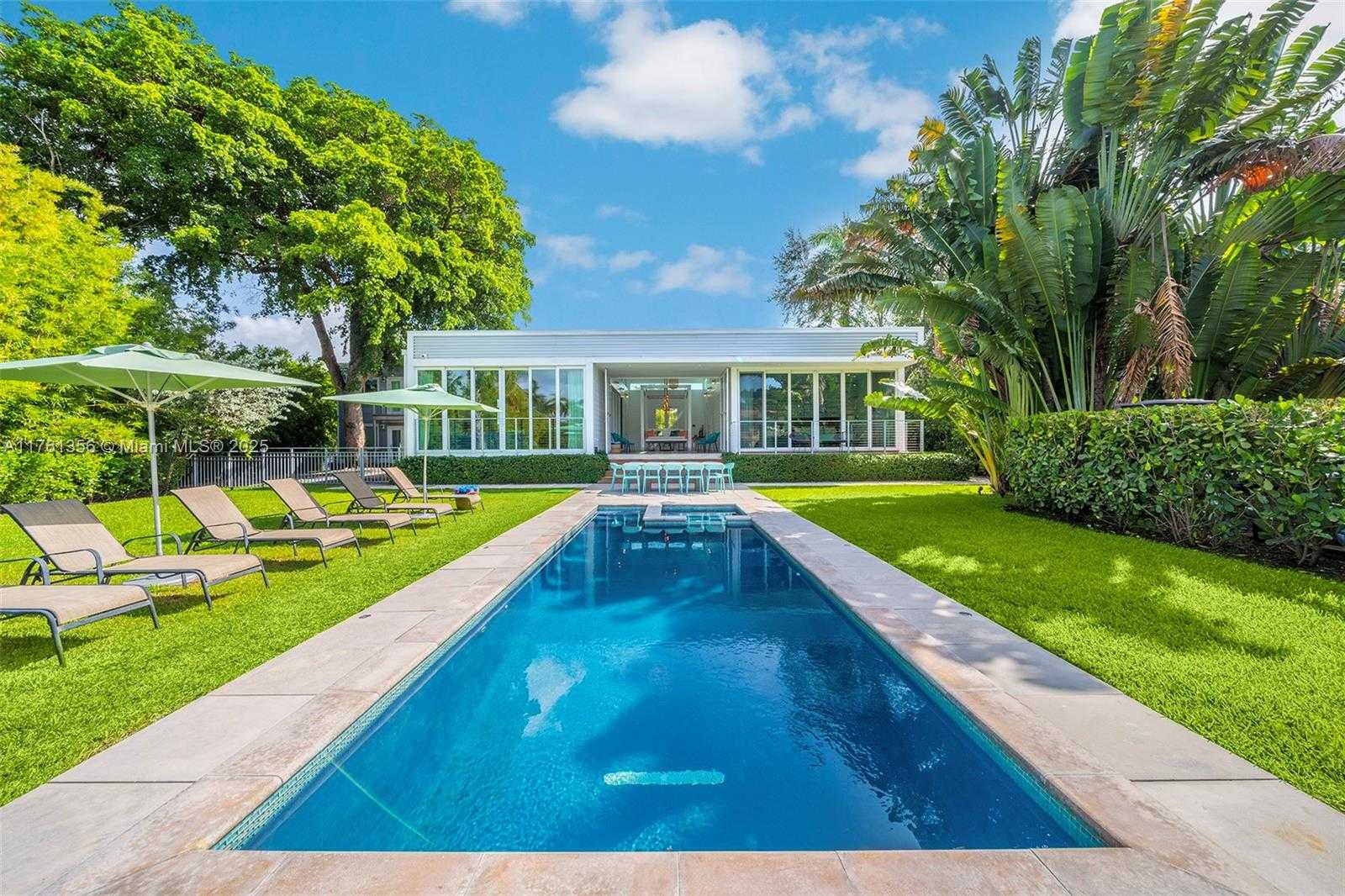 Small Image of 1000 NORTH EAST LITTLE RIVER DR, Miami Number 49