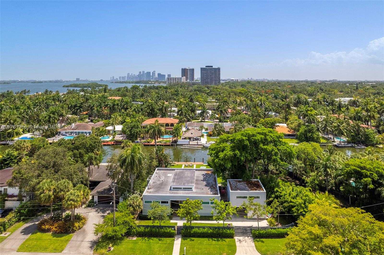 Small Image of 1000 NORTH EAST LITTLE RIVER DR, Miami Number 50