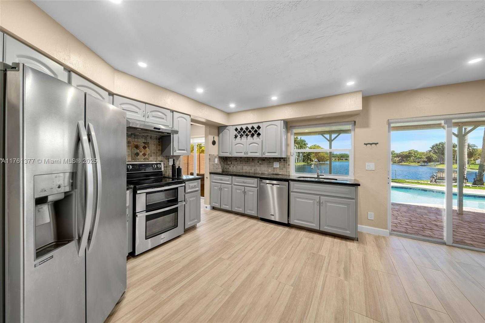 Small Image of 4890 SOUTH WEST 104TH AVE, Cooper City Number 12