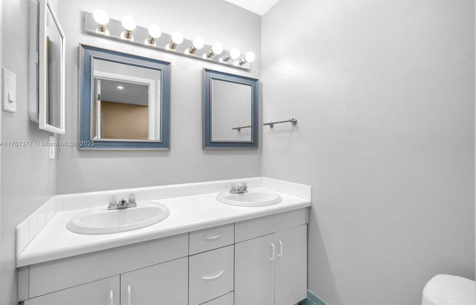 Small Image of 4890 SOUTH WEST 104TH AVE, Cooper City Number 16