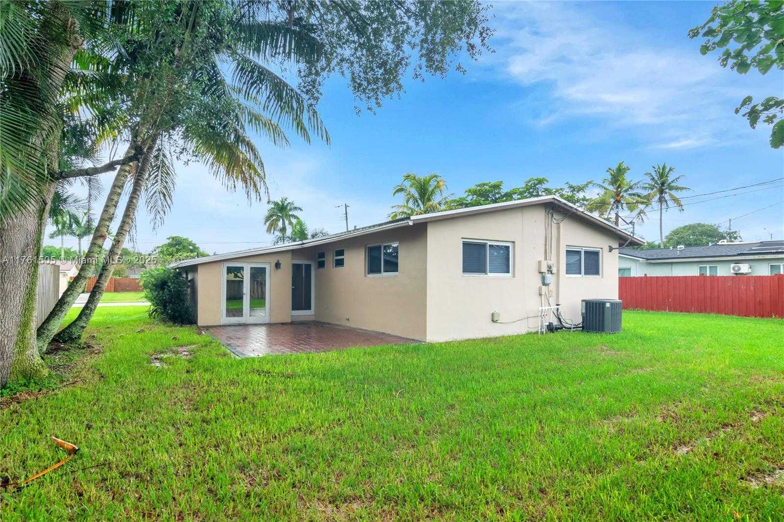 Small Image of 4906 SOUTH WEST 90TH WAY, Cooper City Number 11