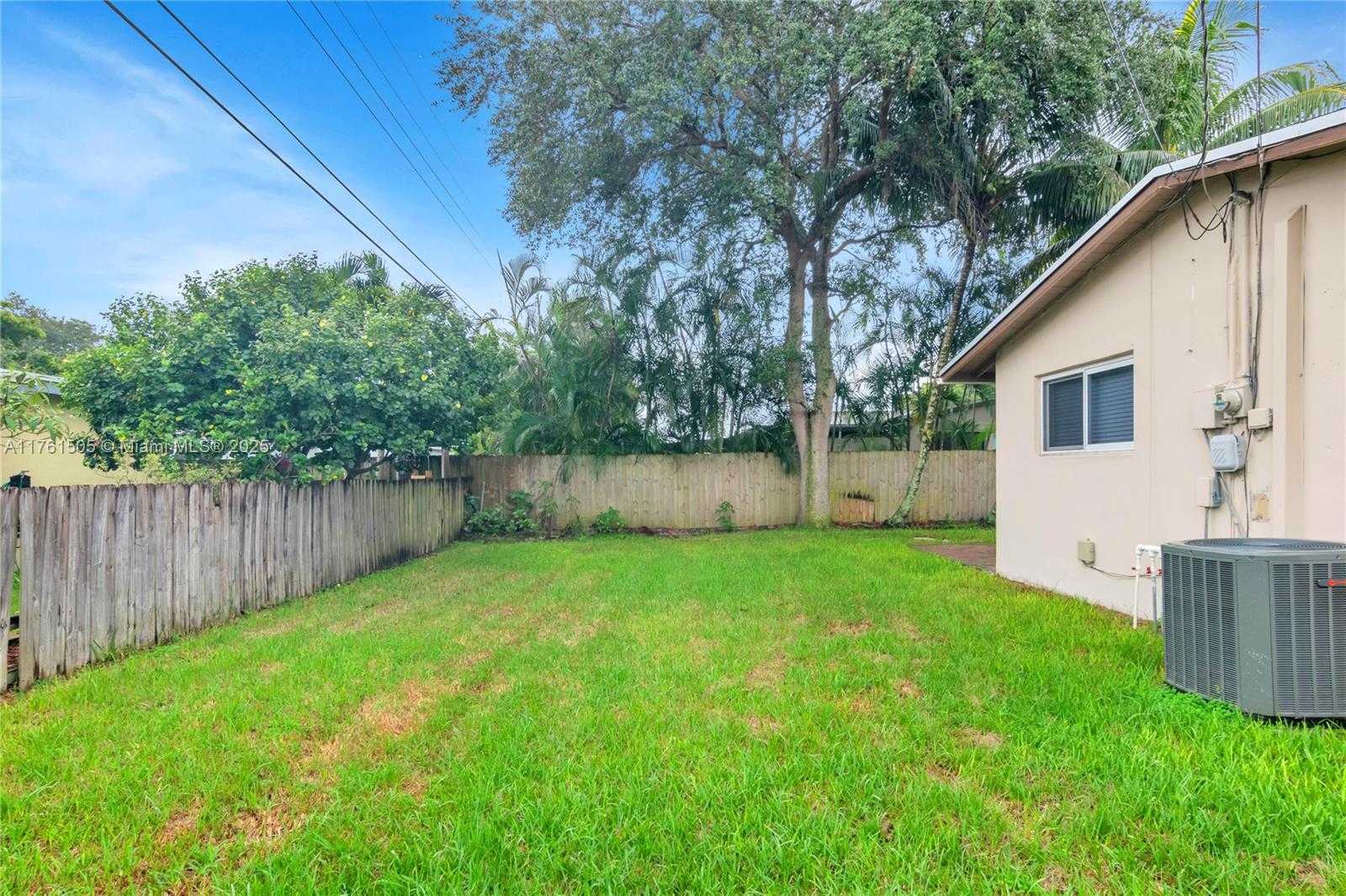Small Image of 4906 SOUTH WEST 90TH WAY, Cooper City Number 13
