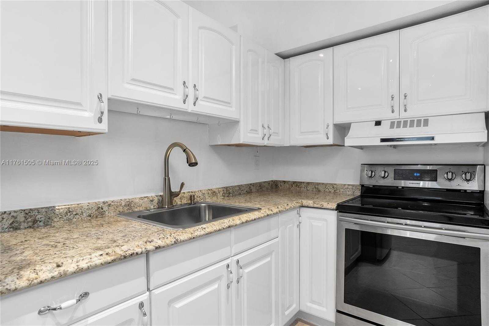Small Image of 4906 SOUTH WEST 90TH WAY, Cooper City Number 6